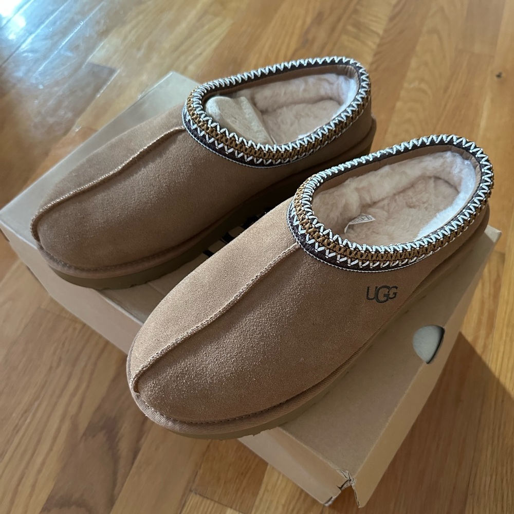 UGG TASMAN SLIPPERS -Women’s Size 11 CHESTNUT Brand New in Box